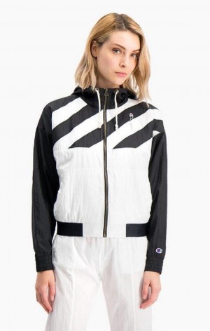 Dámské Bundy Champion Diagonal Stripe S Kapucí Rain Jacket Černé Bílé | 0367-ODBHT